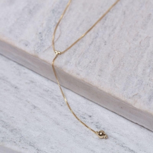 COLAR PÊNDULO COM BOLINHA BANHO OURO 18K