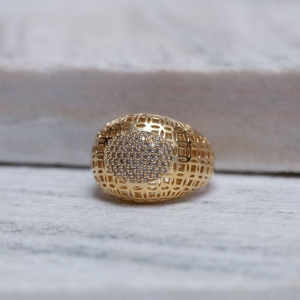ANEL OVAL CRAVEJADO BANHO OURO 18K