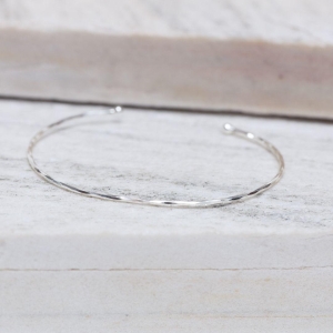 BRACELETE FINO DIAMANTADO BANHO PRATA
