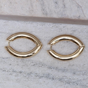 BRINCO ARGOLA OVAL LARGA BANHO OURO 18K