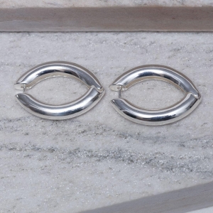 BRINCO ARGOLA OVAL LARGA CT BANHO PRATA