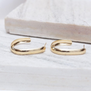 BRINCO ARGOLA OVAL LISA BANHO  OURO 18K