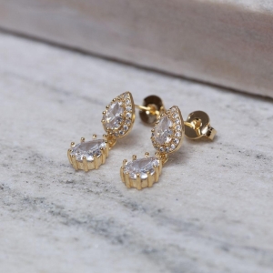 BRINCO GOTA COM PEDRA CRISTAL BANHO OURO 18K