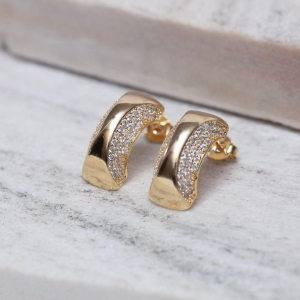 BRINCO MEIA ARGOLA CRAVEJADA BANHO OURO 18K