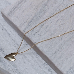 COLAR CORAÇÃO LISO BANHO OURO 18K