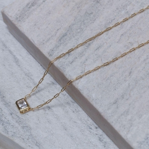 COLAR ELOS CARTIER COM PEDRA CRISTAL BANHO OURO 18K