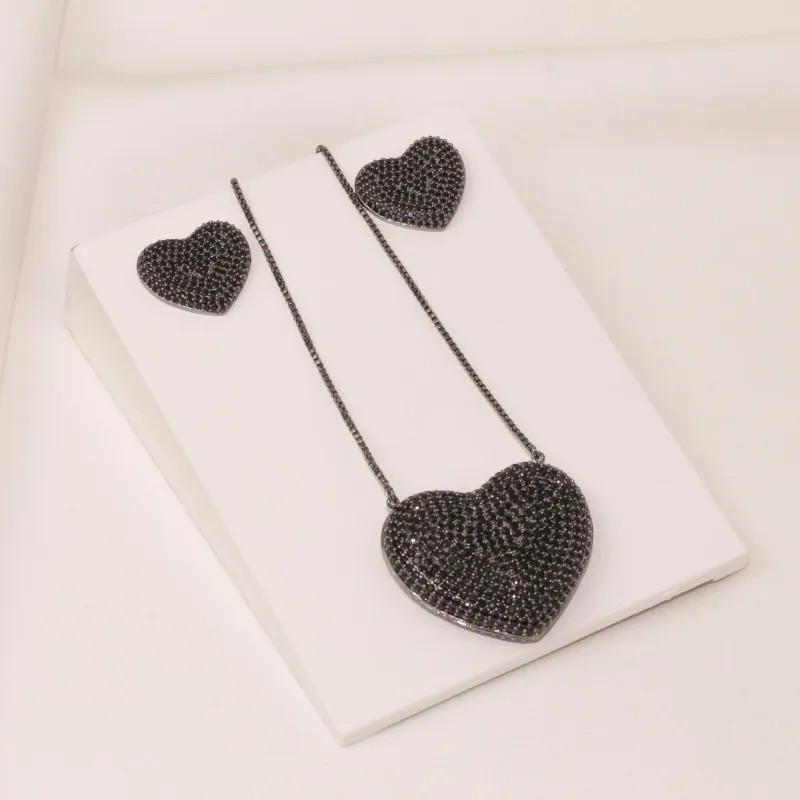 CONJUNTO CORAÇÃO CRAVEJADO ZIRCÔNIA BANHO RÓDIO NEGRO