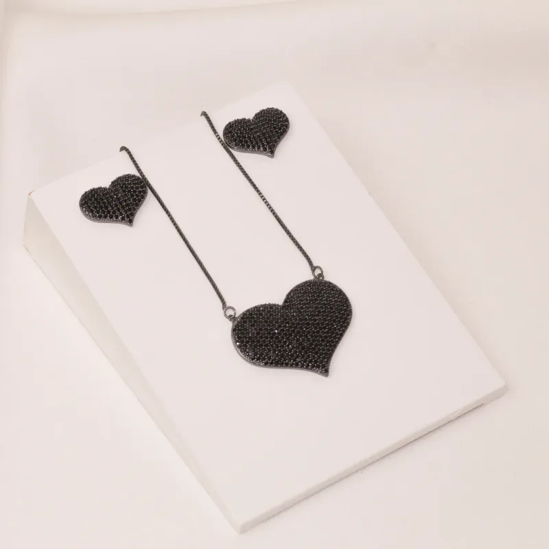CONJUNTO CORAÇÃO ZIRCÔNIA PRETA BANHO RÓDIO NEGRO