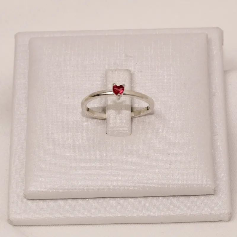 ANEL SOLITÁRIO ZIRCÔNIA CORAÇÃO ROSA BANHO PRATA