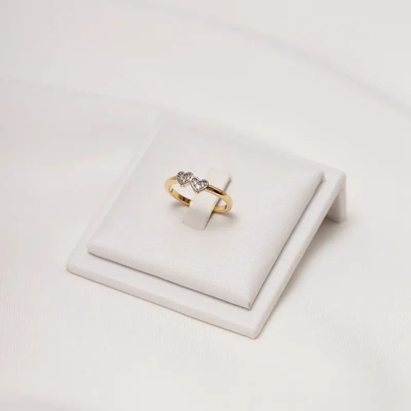 ANEL DOIS CORAÇÕES COM CANETA RÓDIO BRANCO BANHO OURO 18K