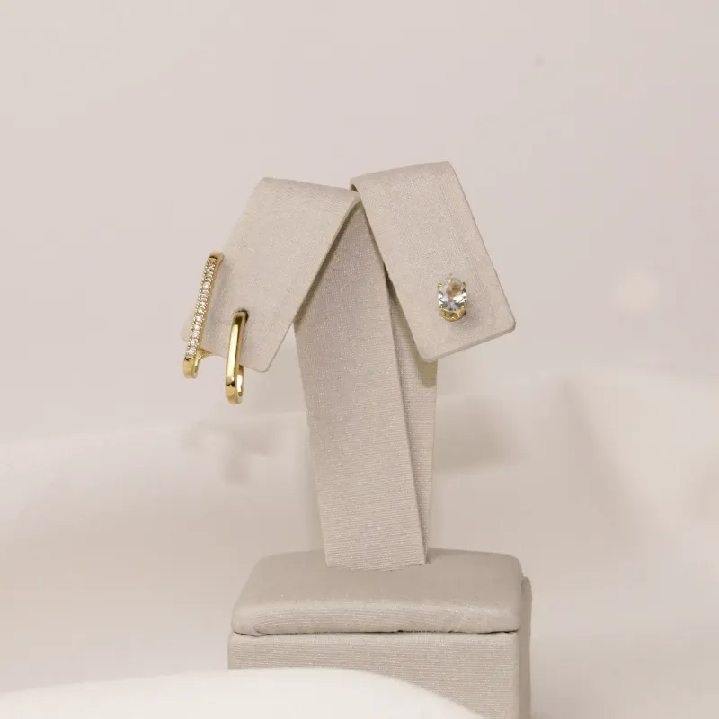 BRINCO EAR CUFF CRAVEJADO COM ZIRCÔNIAS CRISTAIS E PONTO DE LUZ BANHO OURO 18K