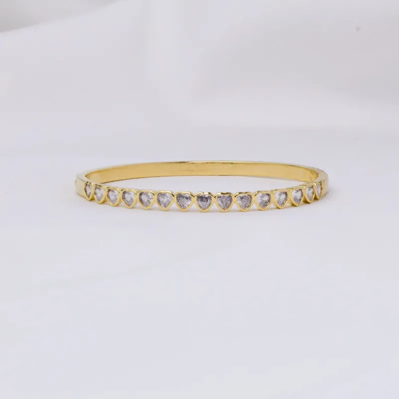 BRACELETE CORAÇÃO COM PEDRAS CRISTAIS BANHO OURO 18K