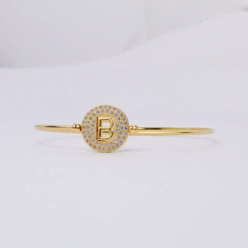 BRACELETE LETRA B COM ZIRCÔNIAS BANHO OURO 18K