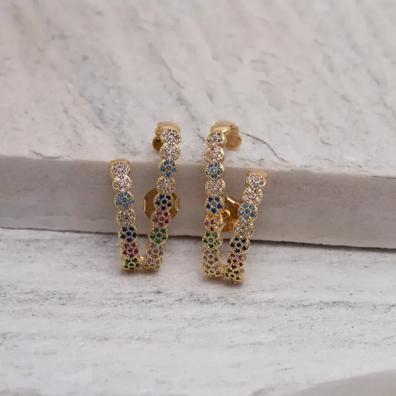 BRINCO EAR CUFF CRAVEJADO COM ZIRCÔNIAS COLORIDAS BANHO OURO 18K