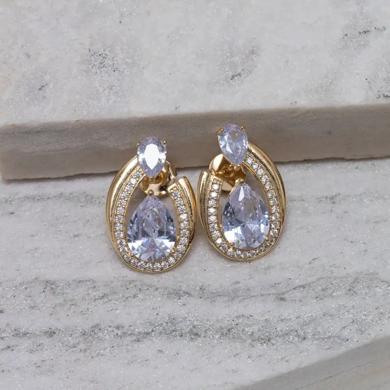 BRINCO FESTA COM ZIRCÔNIA E PEDRA CRISTAL BANHO OURO 18K