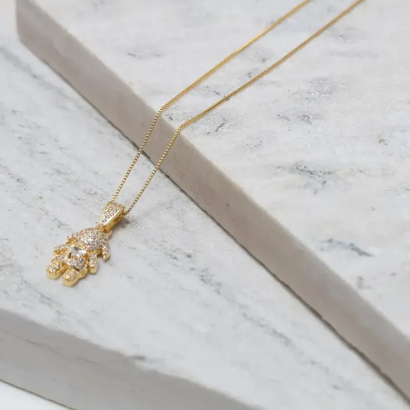 COLAR FILHOS MENINA CRAVEJADA COM ZIRCÔNIAS BANHO OURO 18K