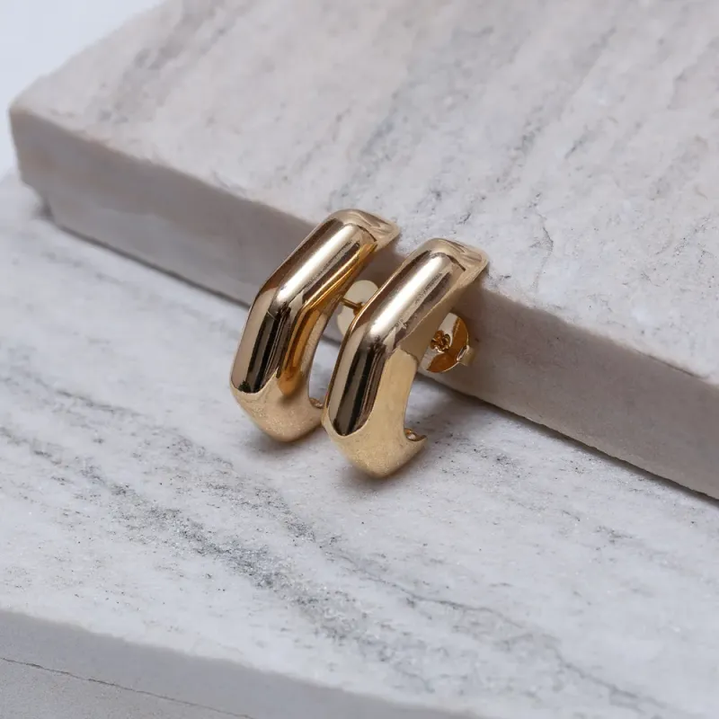 BRINCO EAR CUFF GRANDE LISO BANHO OURO 18K
