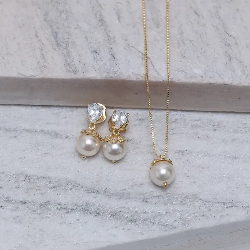CONJUNTO PÉROLA COM GOTINHA CRISTAL BANHO OURO 18K
