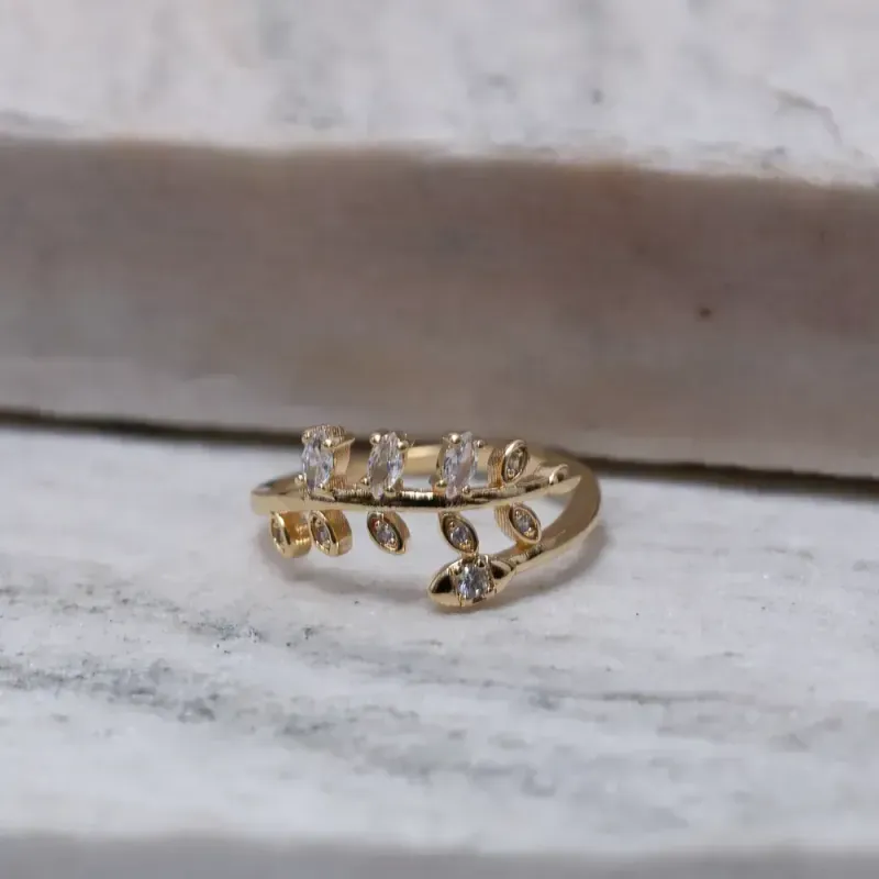 ANEL RAMINHOS COM ZIRCÔNIAS CRISTAIS BANHO OURO 18K