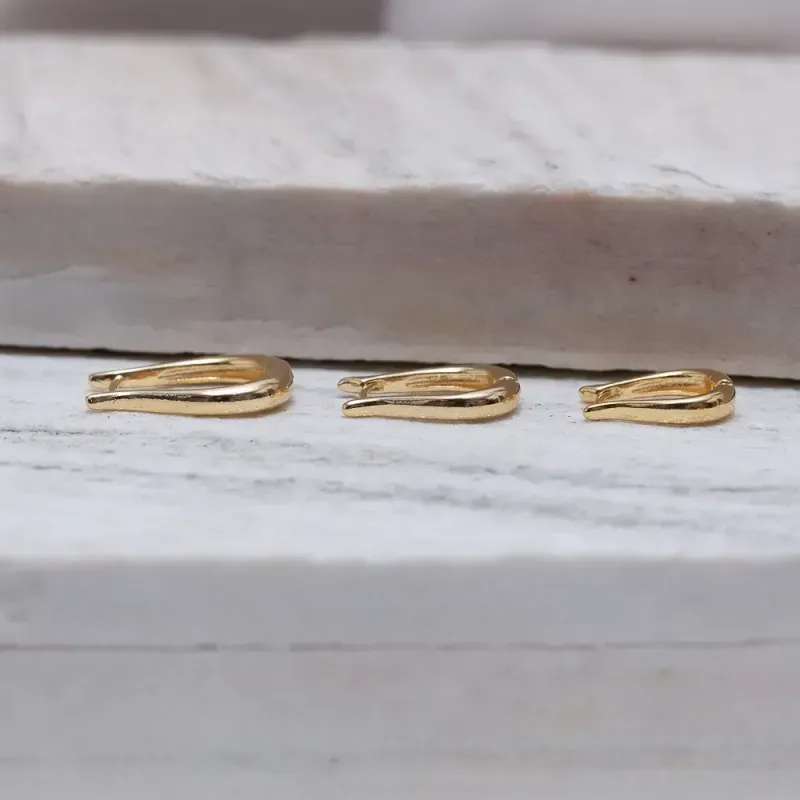 BRINCO ARGOLA HARPA P BANHO OURO 18K