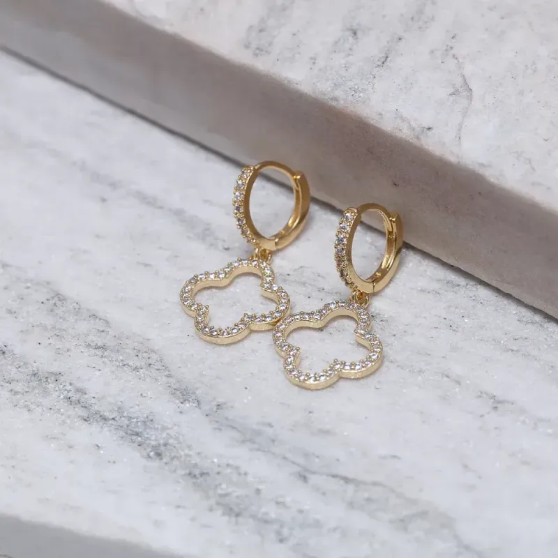 BRINCO ARGOLA VIRGINIA G VAZADO BANHO OURO 18K