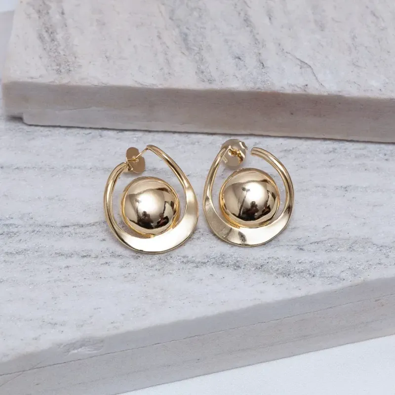 BRINCO ARO COM ESFERA BANHO OURO 18K