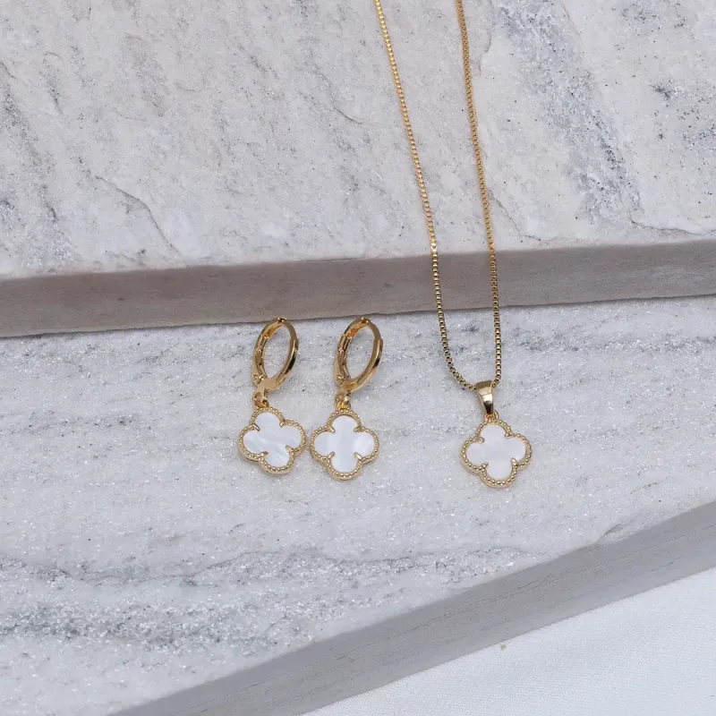 CONJUNTO VIRGINIA BRANCO PEROLIZADO BANHO OURO 18K