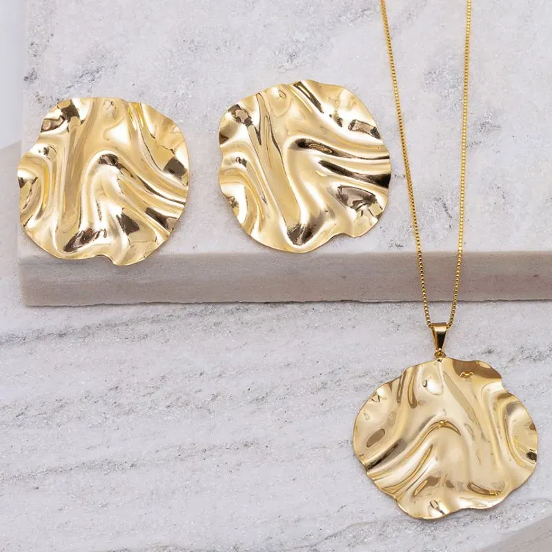 CONJUNTO ORGÂNICO ESFERA GRANDE AMASSADA BANHO OURO 18K