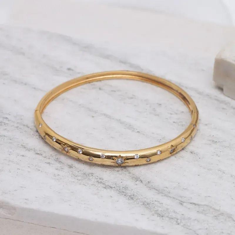 BRACELETE COM ZIRCÔNIAS E ESTRELAS CRISTAIS BANHO OURO 18K