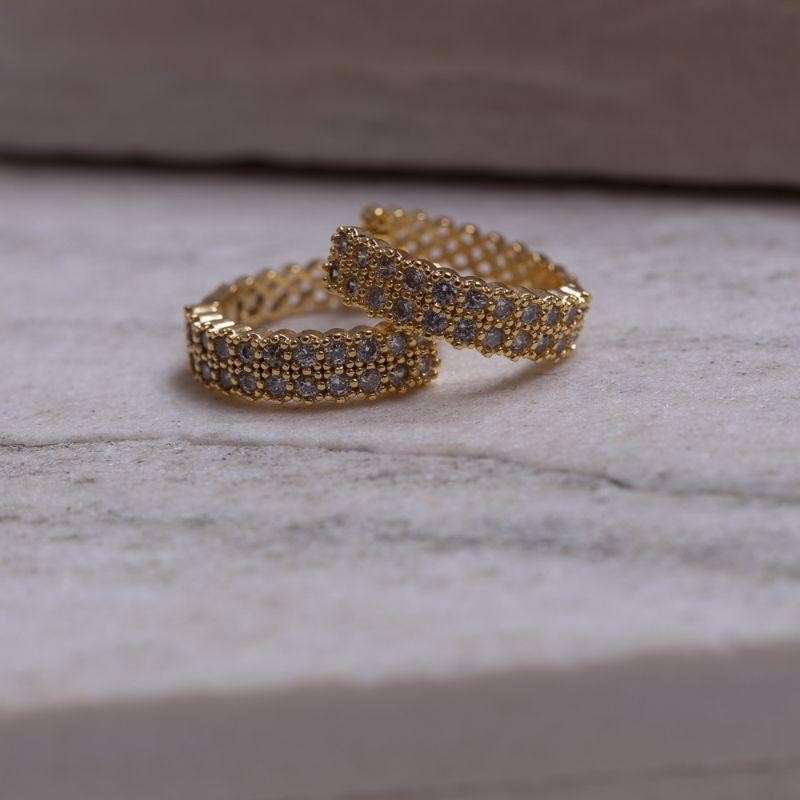 BRINCO ARGOLA ZIRCONIA CRAVEJADA
