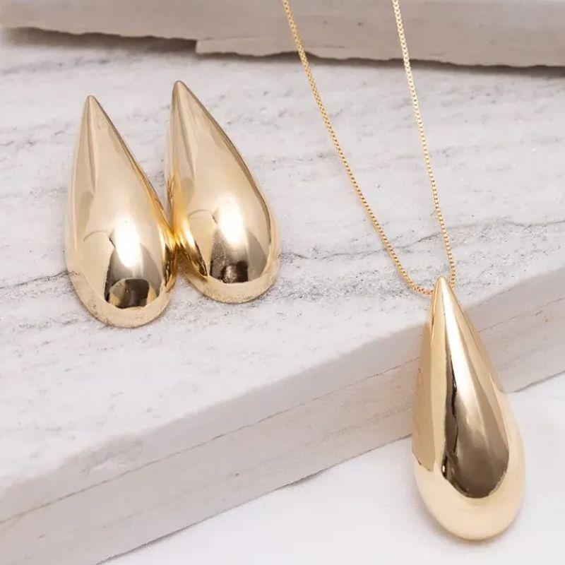 CONJUNTO GOTA GRANDE LISA BANHO OURO 18K