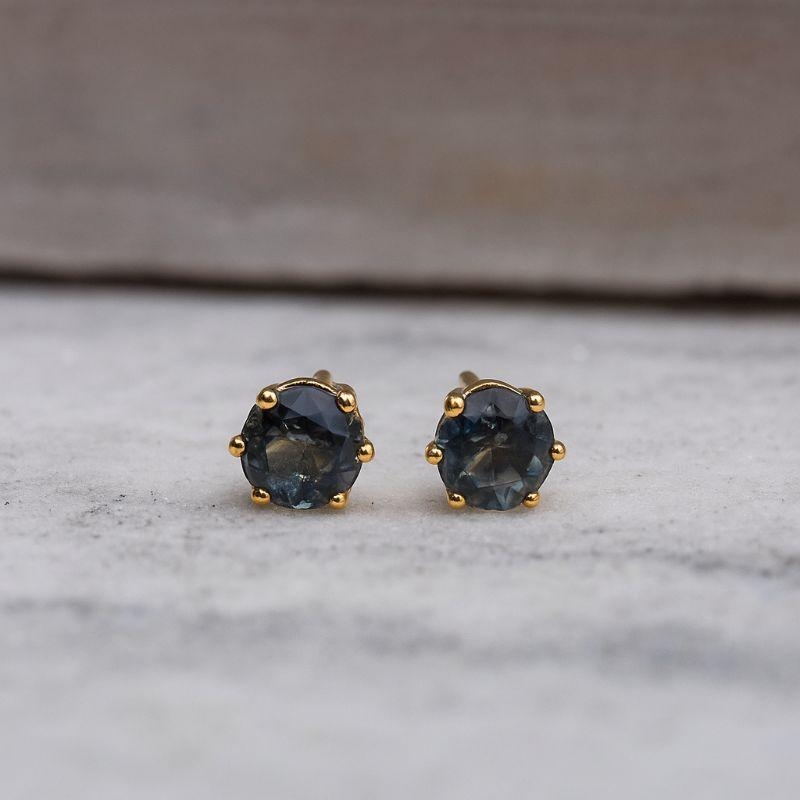 BRINCO PONTO DE LUZ FUMÊ BANHO OURO 18K