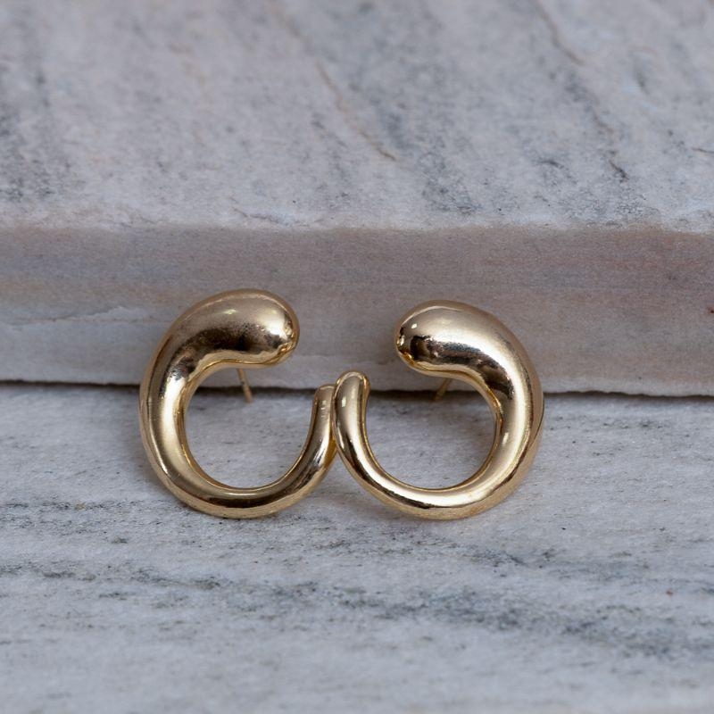 BRINCO ORGÂNICO LISO GOTINHA BANHO OURO 18K