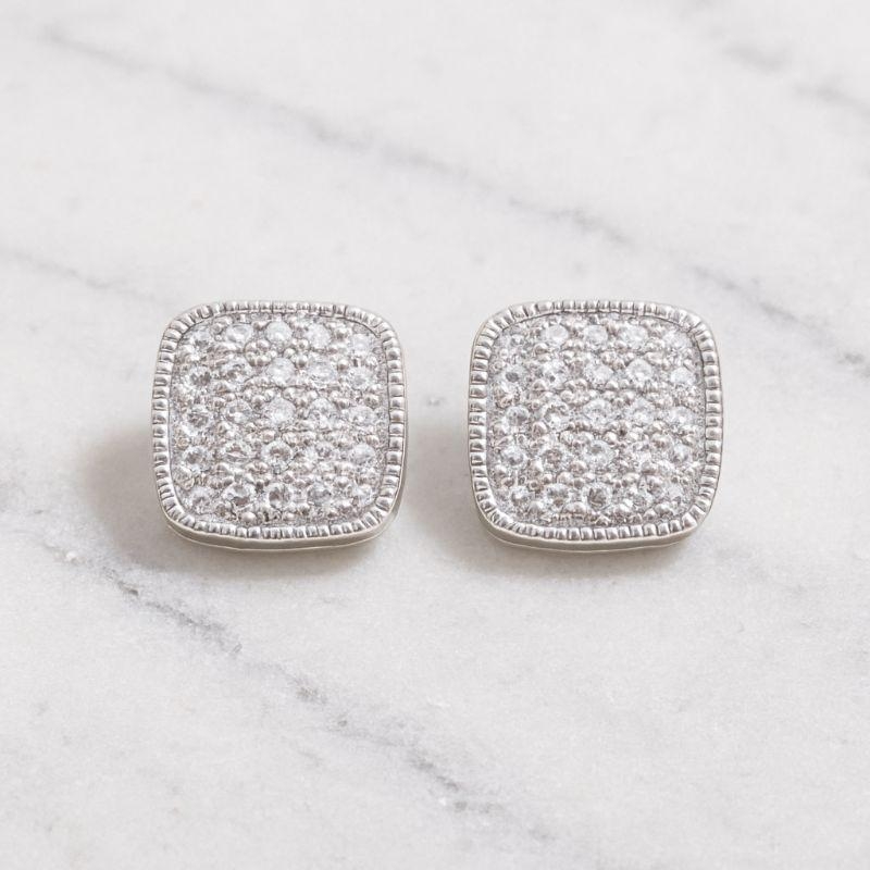 BRINCO QUADRADO COM ZIRCÔNIAS CRAVEJADAS BANHO PRATA