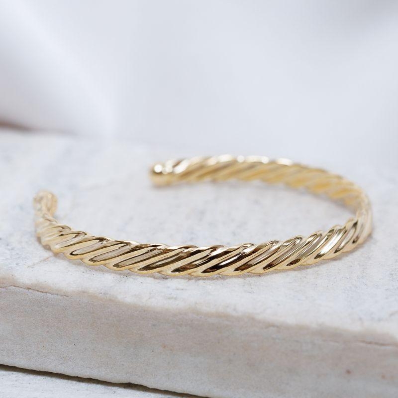 BRACELETE TRABALHADO BANHO OURO 18K