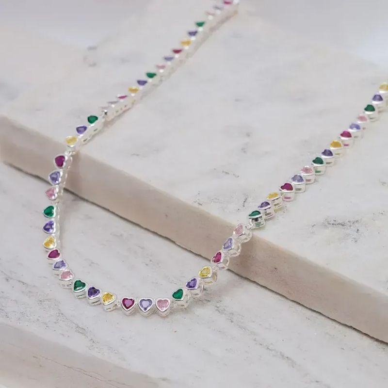 COLAR RIVIERA CORAÇÃO COM ZIRCÔNIAS COLORIDAS BANHO PRATA