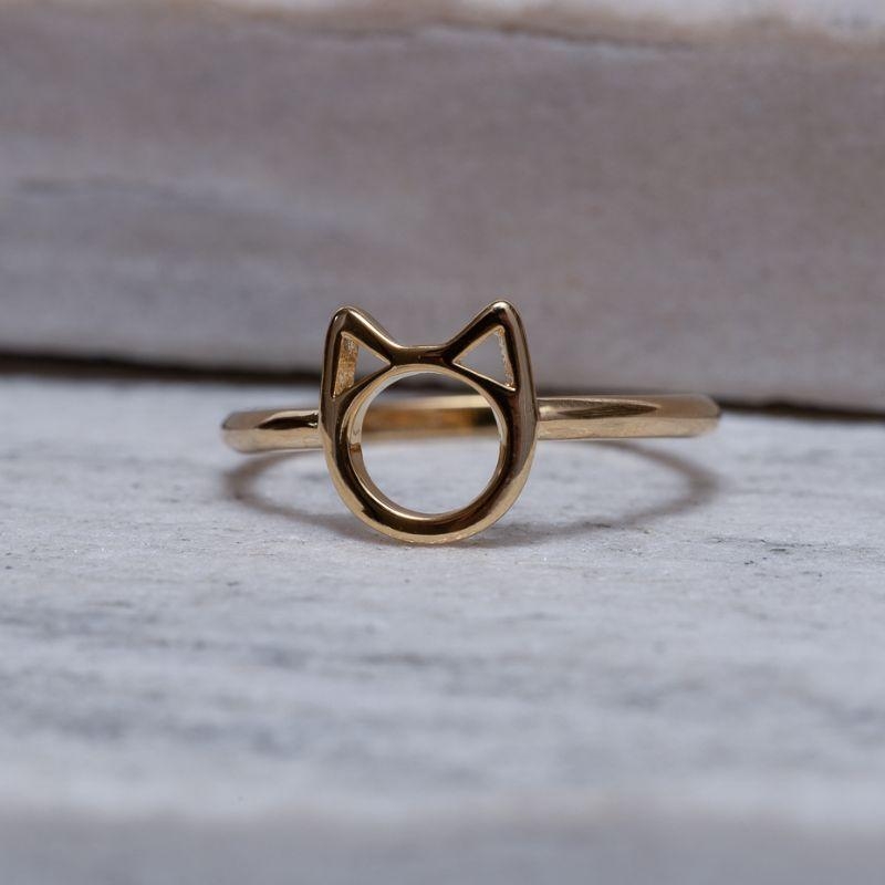 ANEL GATINHO LISO VAZADO BANHO OURO 18K