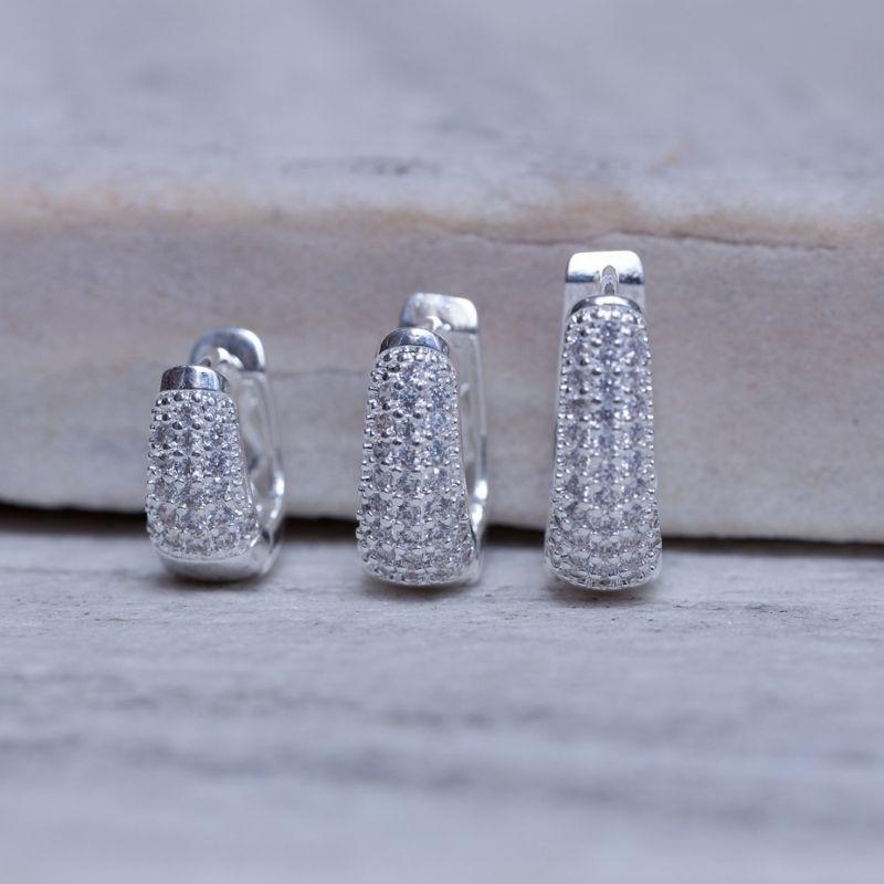 BRINCO ARGOLA OVAL M CRAVEJADA BANHO PRATA