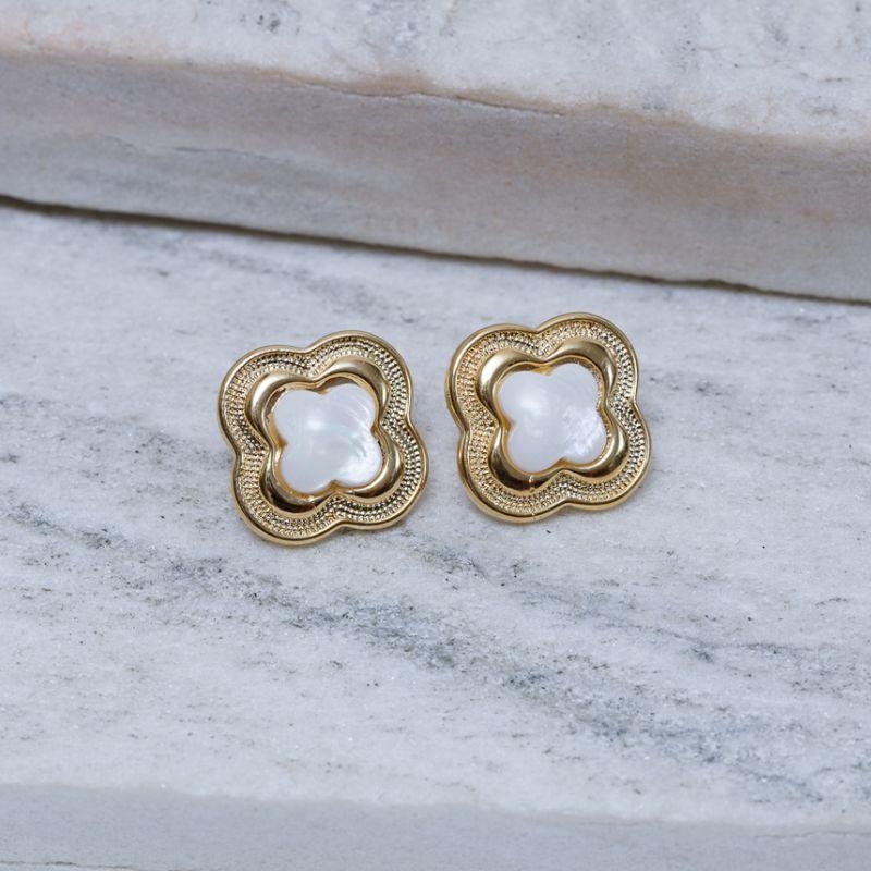 BRINCO FLOR DE HIBISCUS COM PÉROLA BANHO OURO 18K