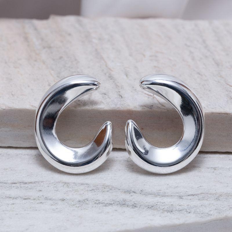 BRINCO GRANDE LISO PINO LATERAL BANHO PRATA