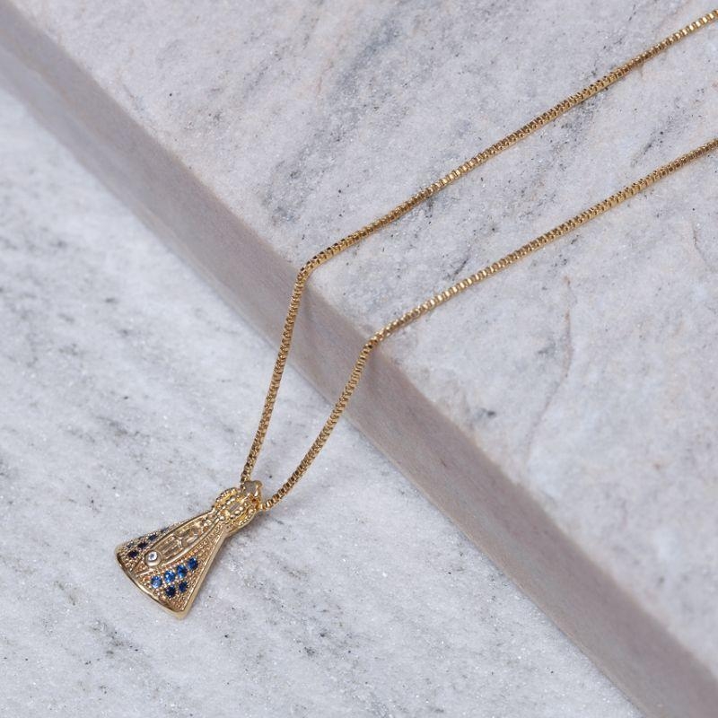 COLAR NOSSA SENHORA M MANTO AZUL BANHO OURO 18K