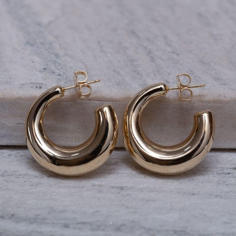 BRINCO ARGOLA ABAULADO LISO BANHO OURO 18K