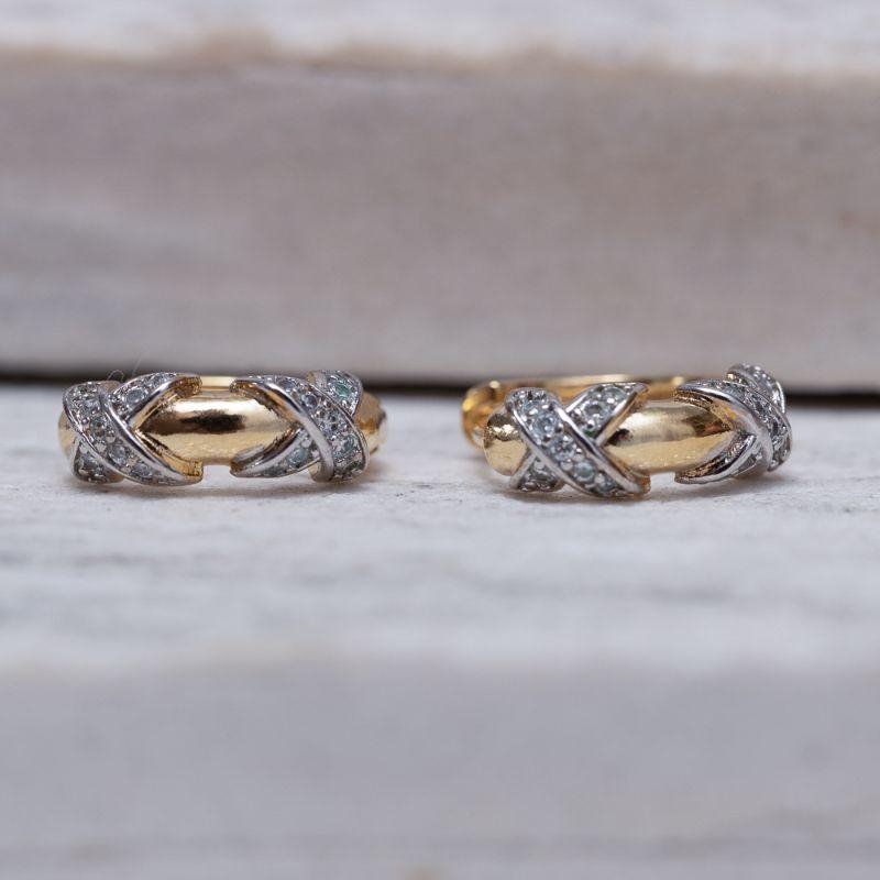 BRINCO ARGOLA X TWO TONE BANHO OURO 18K