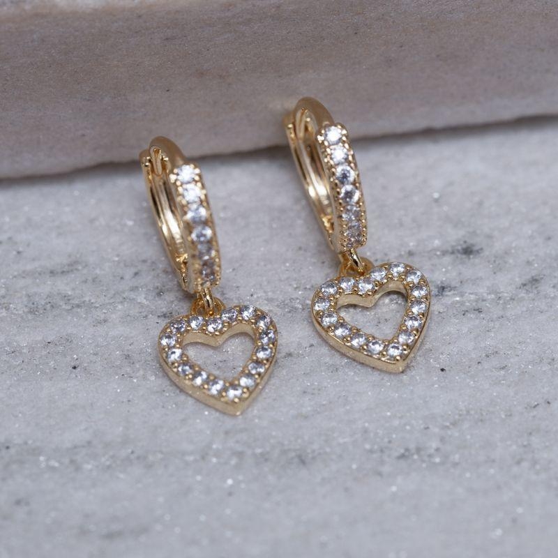 BRINCO ARGOLINHA PINGENTE CORAÇÃO BANHO OURO 18K
