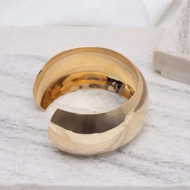 BRACELETE LARGO ABAULADO LISO BANHO OURO 18K