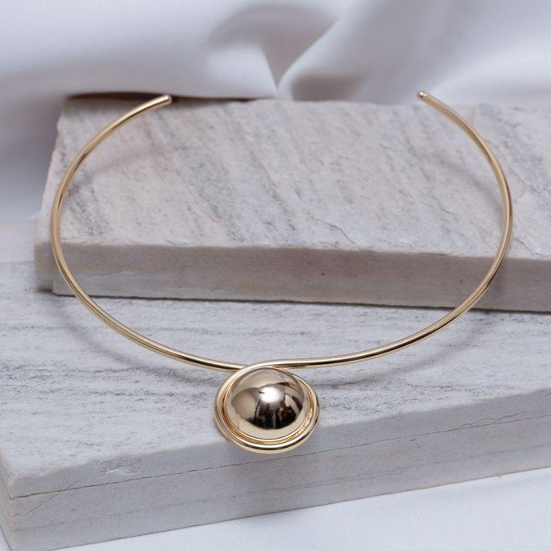 COLAR ARO TORCIDO COM ESFERA BANHO OURO 18K