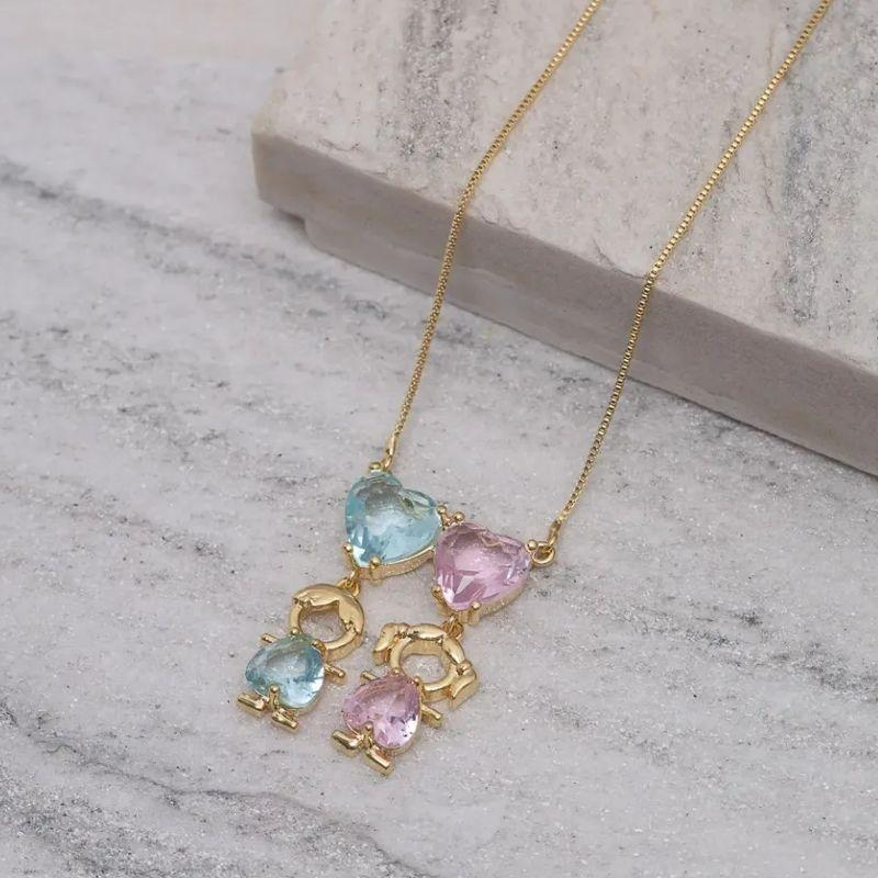COLAR FILHOS CASAL COM PEDRA ROSA E AZUL CLARO BANHO OURO 18K