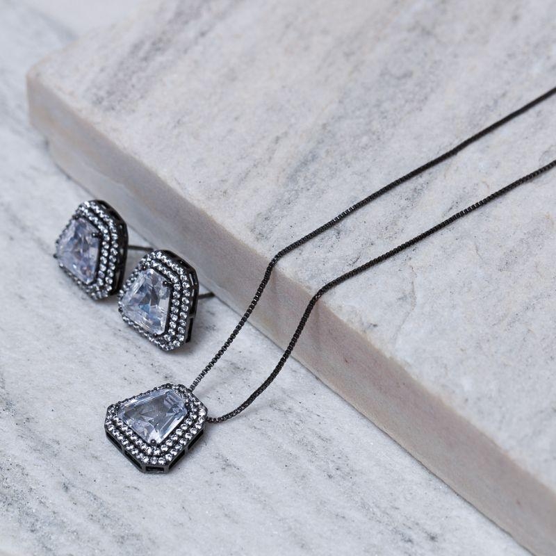 CONJUNTO TRAPÉZIO COM CRISTAIS BANHO RÓDIO NEGRO