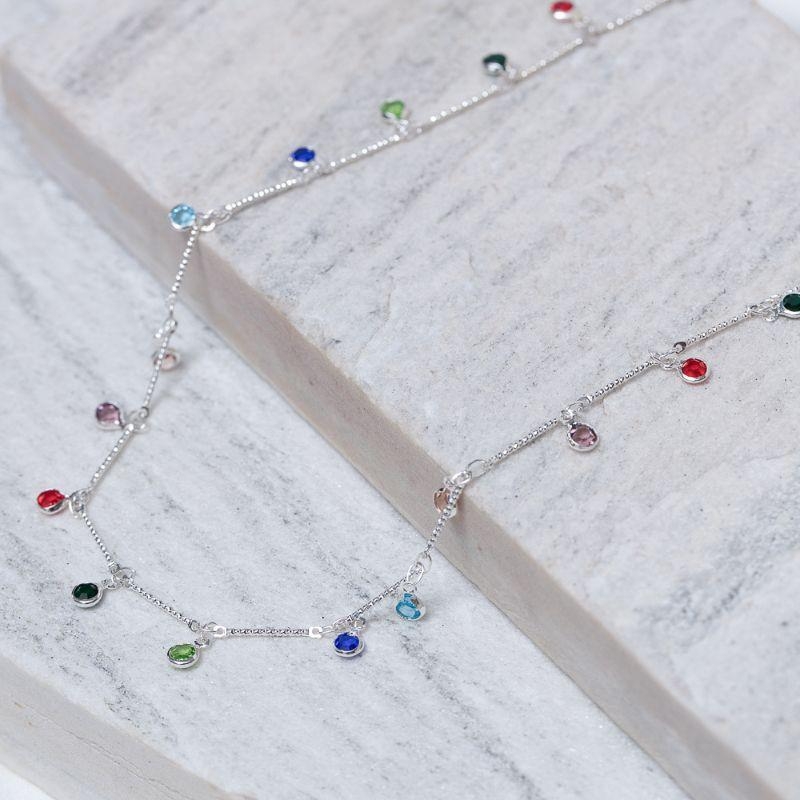 CHOKER COM CRISTAIS COLORIDOS BANHO PRATA