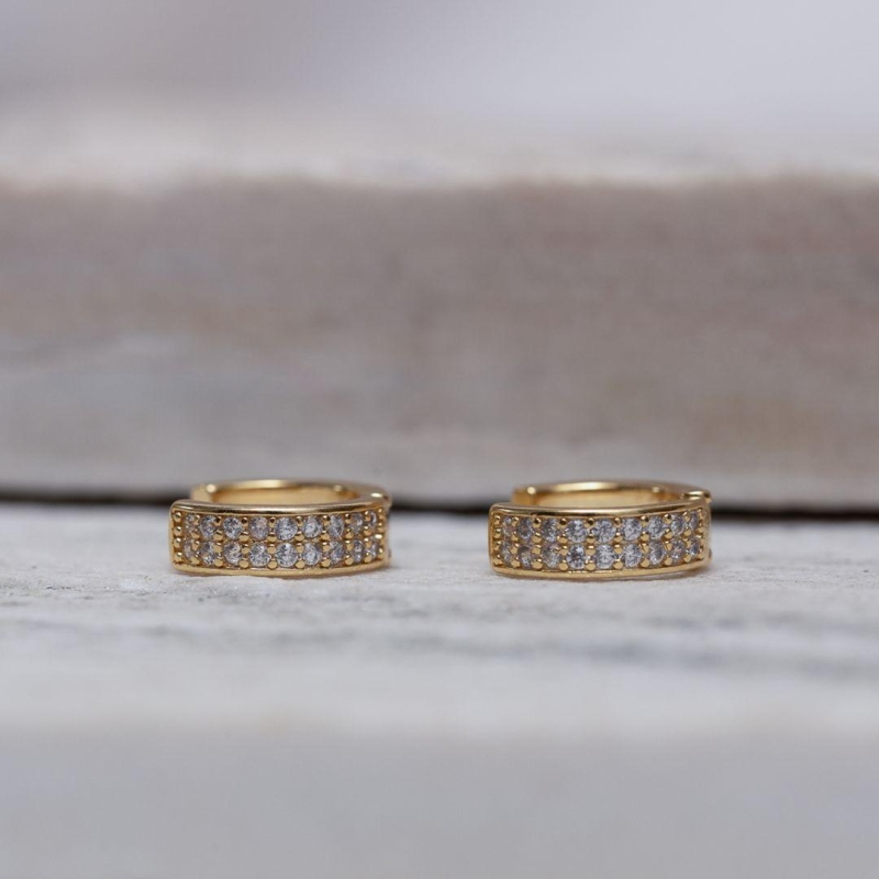 BRINCO ARGOLA 2 FILEIRAS M BANHO OURO 18K